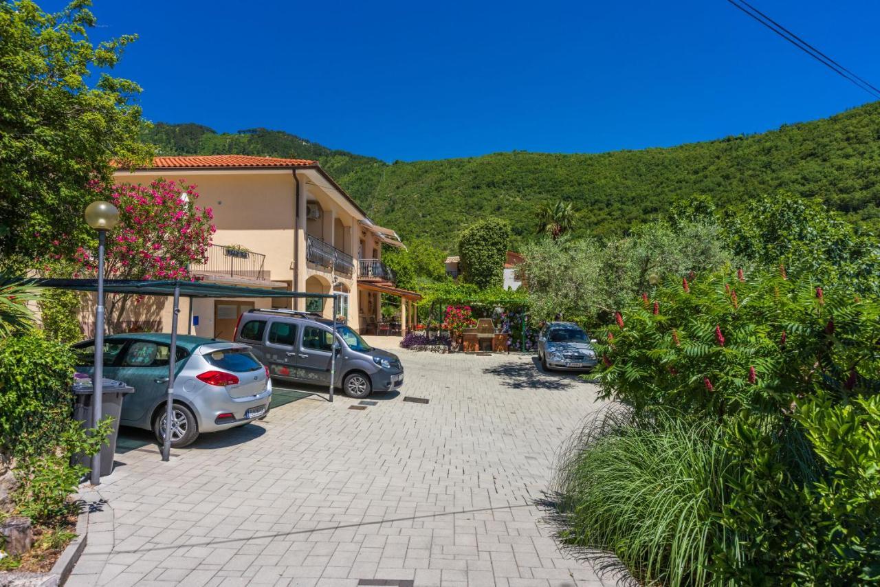 Apartments Branka Mošćenička Draga Buitenkant foto