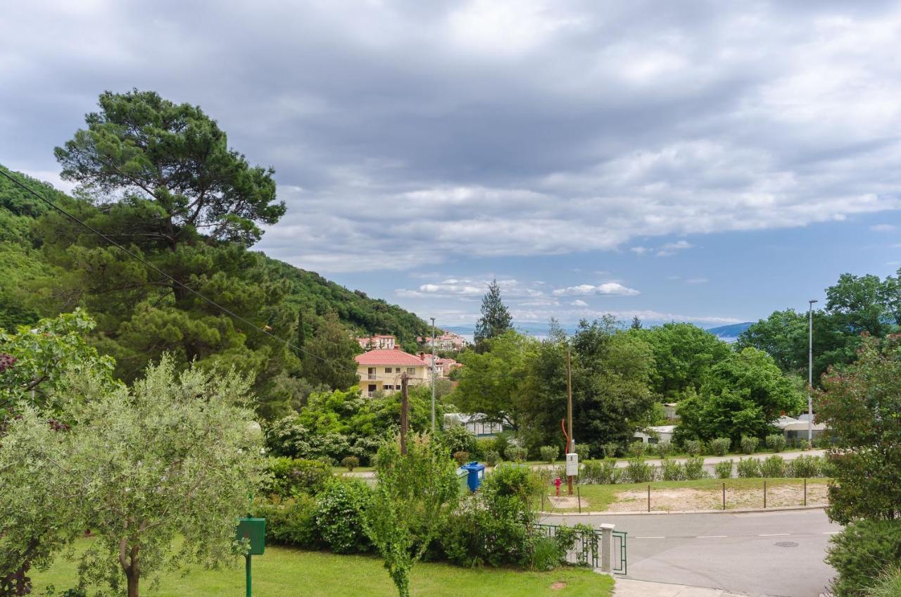 Apartments Branka Mošćenička Draga Buitenkant foto