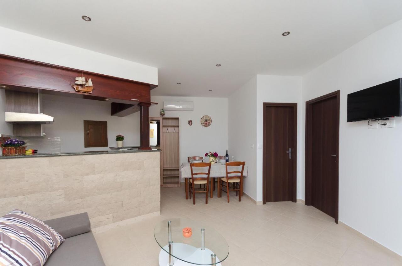Apartments Branka Mošćenička Draga Buitenkant foto